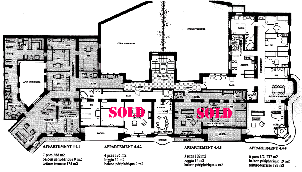 Plan du sol(87Kb) - dplacer la fentre latralement pour voir le plan en entier